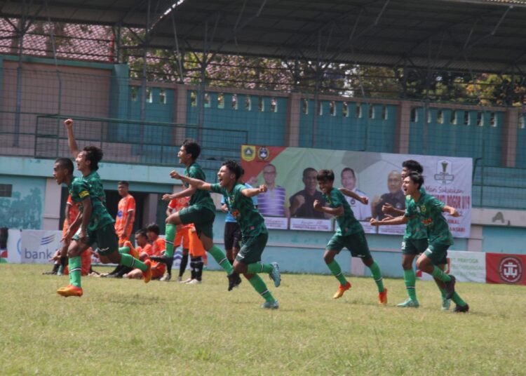 Piala Bupati U19: Citeureup Lolos ke 8 Besar usai Singkirkan Caringin Lewat Adu Penalti