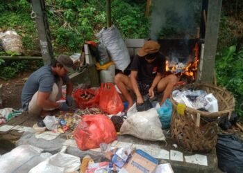 Desa Wisata Ciderum Manfaatkan Limbah Jadi Karya Seni Bernilai Ekonomis