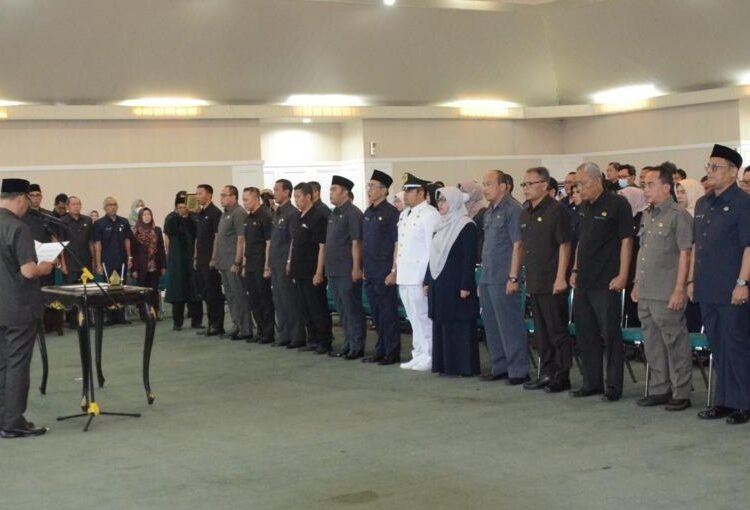 Plt. Bupati Bogor Iwan Setiawan Lantik 71 Pejabat Eselon III dan IV