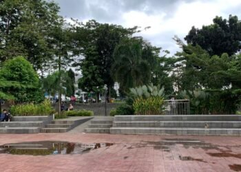 Menikmati Sore Hari di Cibinong Situ Plaza
