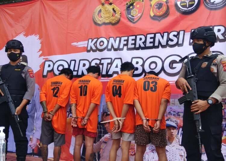 Waspada Modus Tipu Daya HP Rusak Saat di Jalan