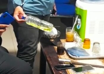 Gila !!! Pelajar SMP Mainannya Miras Ciu dan Pedang