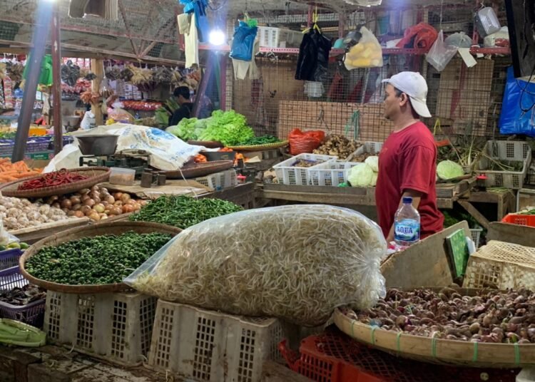 Sejumlah Komoditas di Pasar Cigombong Meroket, Cabai Jablay Anjlok
