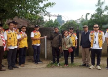 Kurangi Macet Jalur Puncak, CSR Taman Safari Bogor Lebarkan dan Aspal Jalan Alternatif