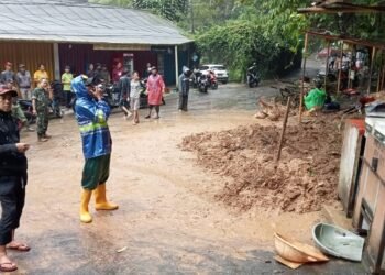 Sempat Ditutup Akibat Longsor, Akses Jalur Curug Cilember Bisa Dilalui Kendaraan Kembali