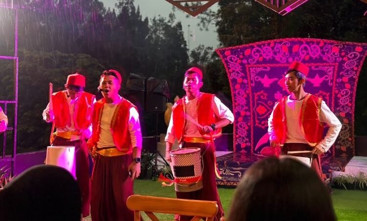 Ngabuburit di Taman Safari Bogor Makin Seru Ditemani Pertunjukan Aladdin dan Jasmine