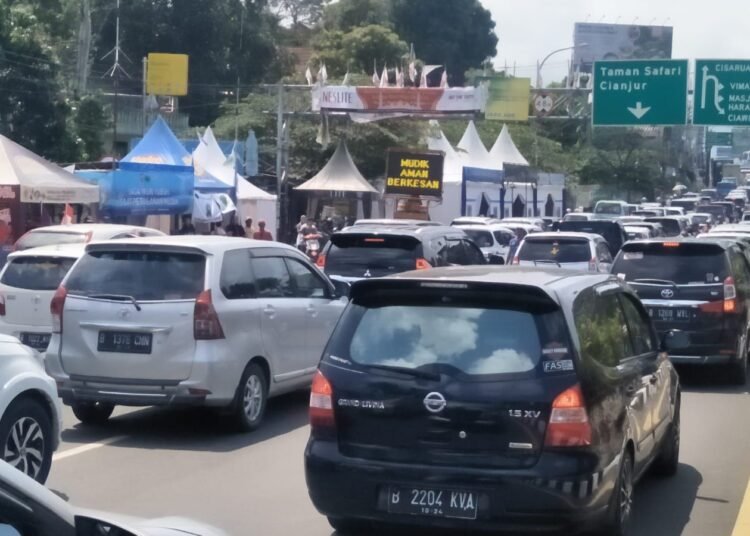 40 Ribu Kendaraan Masuk Jalur Puncak Pada H+2 Lebaran