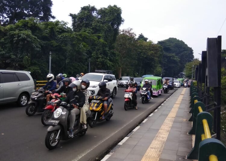 Besok Jalan Otista Mulai Ditutup Jam 9 Malam