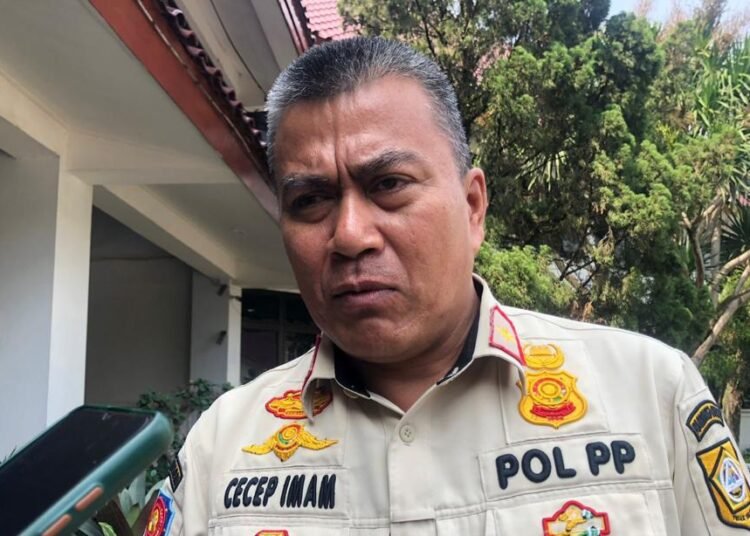 Baliho Politik Bertebaran Dimana Mana, Satpol PP Kabupaten Bogor Belum Berani Menertibkan