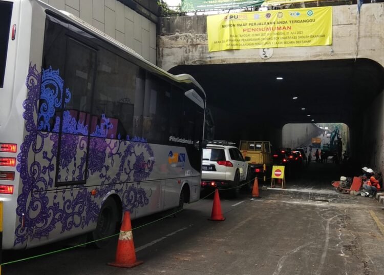 Underpass Jalan Sholis Diperbaiki, Arus Lalin Arah Yasmin Padat