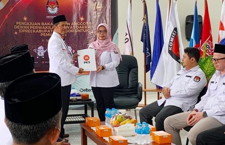 Daftarkan 55 Bacaleg, PKS Kabupaten Bogor Targetkan 19 Kursi