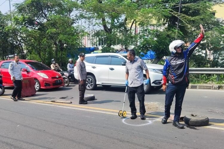 Pemotor Tewas di Jalan Raya Bogor, Ini Kronologinya