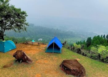Rocks Hill Camping Ground, Suguhkan Panorama Bukit Dan Citylight Yang Menakjubkan