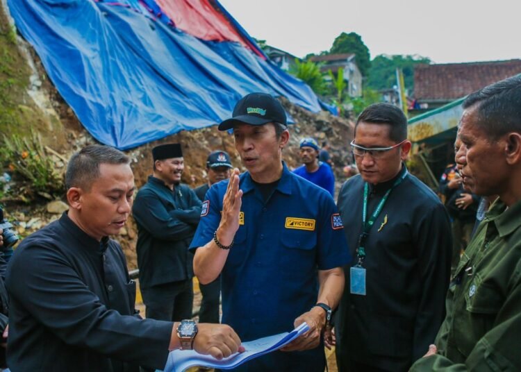 Pemkot Siapkan 1,9 M Bangun TPT Imbas Longsor di Gunung Batu
