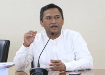 Dewan Keberatan APBD Menanggung Subsidi BisKita