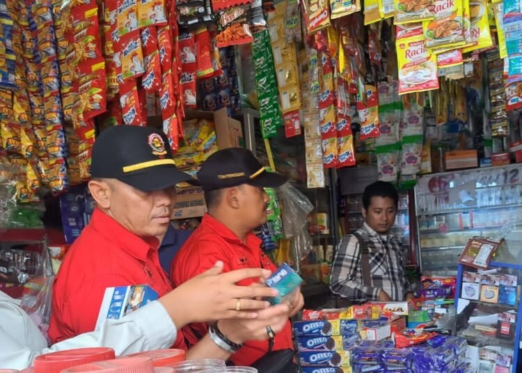 Ratusan Bungkus Rokok Ilegal Disita di Kota Bogor