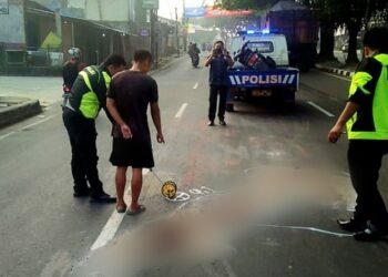 Tabrak Ekor Truk, Seorang Pemotor Tewas Di Lokasi Kejadian