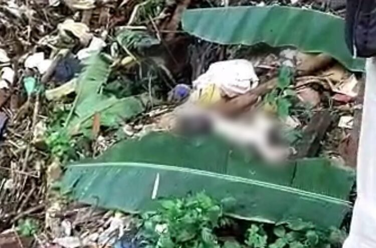 Sesosok Jasad Bayi Ditemukan Warga Diantara Tumukan Sampah Kalibaru
