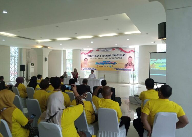 Pelatihan Peternak Ikan Hias Bogor yang diadakan KKP dan DPR RI