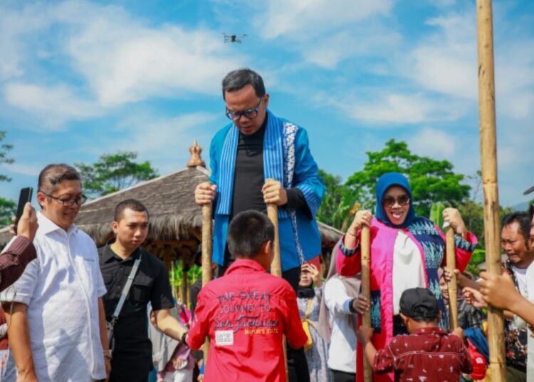 Melestarikan Permainan Jadul di Colodplay Mulyaharja Fest