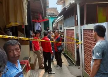 Dua orang saling tusuk di Citeureup, Bogor