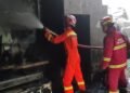 Diduga Api Sambar Bensin, Bengkel Motor dan Rumah di Cijeruk Terbakar