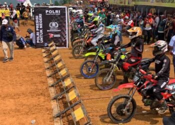 Grasstrack Bhayangkara Open 2023, Ratusan Pebalap Skill Show di Sirkuit JA Racing Cileuksa