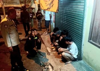 Dibantu Warga, Polisi Gagalkan Aksi Tawuran dan Amankan 5 Pelaku Berikut Barang Bukti