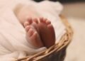Dua Orang Tua dan Bayi Tertukar Jalani Tes DNA Silang di Puslabfor Polri