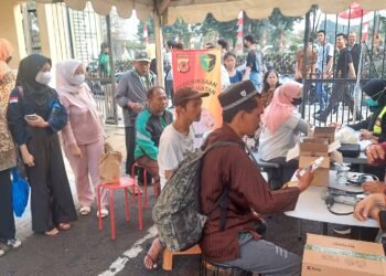 Bangun Kekuatan Bersama Masyarakat, Polresta Bogor Kota Rutin Berbagi Sarapan dan Pengobatan Gratis