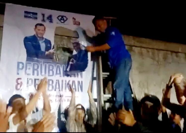 Memanas, DPC Demokrat Kabupaten Bogor Instruksikan Copot Semua Gambar Anies Baswedan