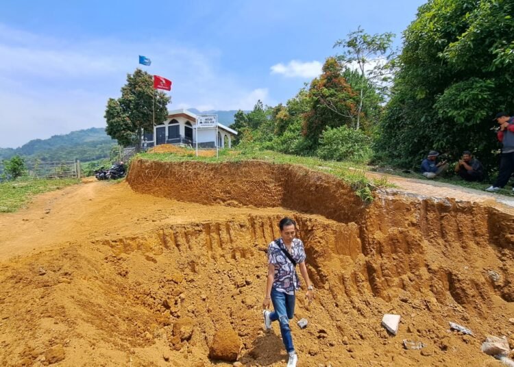 PT BSS Diduga Seorbot Lahan Garapan Warga Cijeruk