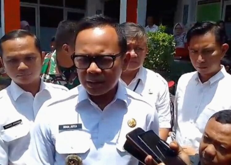 Guru Honorer SDN Cibeureum 1 Disorot, Kepala Sekolah Dicopot