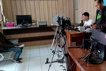 Jemput Bola, Ratusan Warga Sindangrasa Rekam e-KTP Pemula