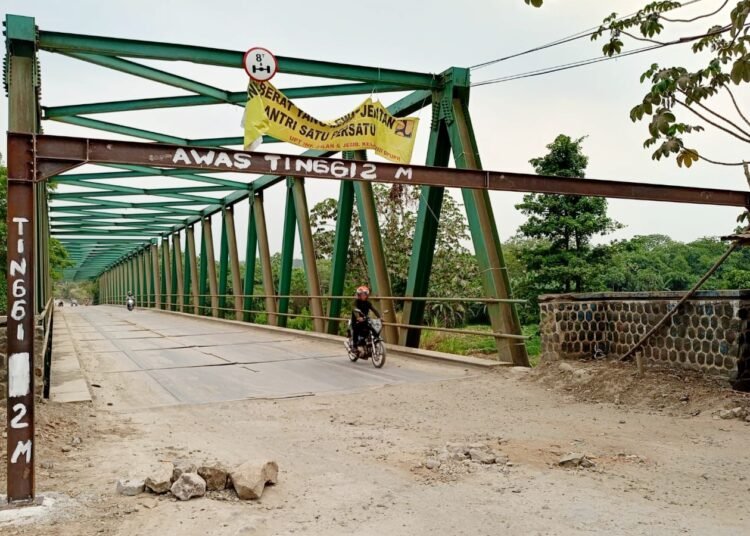 Bupati Bogor Minta Dishub-DPUPR Awasi Laju Truk Tambang di Jembatan Leuwiranji