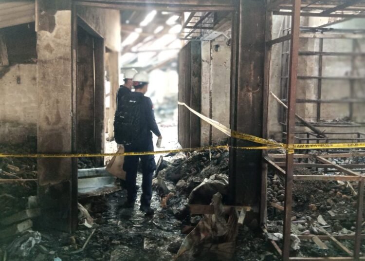 Polisi Gelar Olah TKP Terbakarnya Pasar Leuwiliang