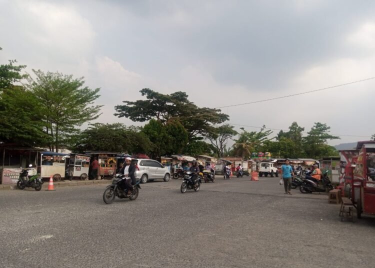 Pasca Kebakaran Pasar, Penggusuran PKL di Area Terminal Leuwiliang Pesanan Siapa?