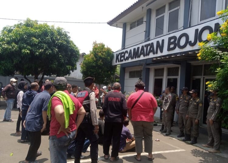 Ganti Rugi Belum Jelas, Warga Bojonggede Protes Pembangunan Tol Desari 3