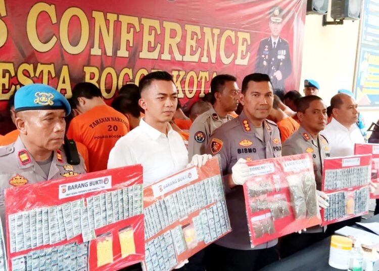 Jual Obat Tanpa Resep Dokter, Wanita di Kota Bogor Diciduk Polisi