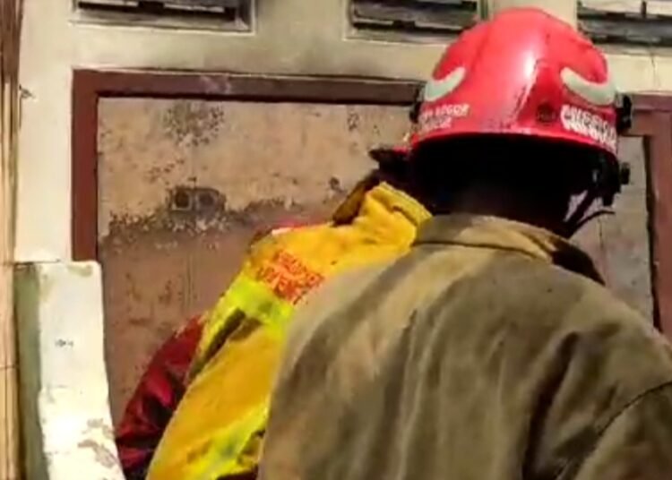 5 Petak Rumah Kontrakan di Sindangsari Terbakar