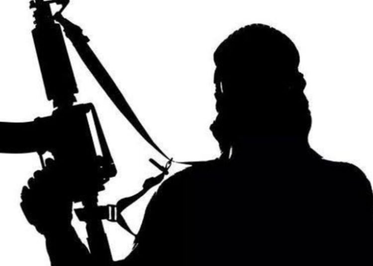 Buku Tebal dan Sajam Diamankan Densus 88 di Rumah Terduga Teroris di Cibinong