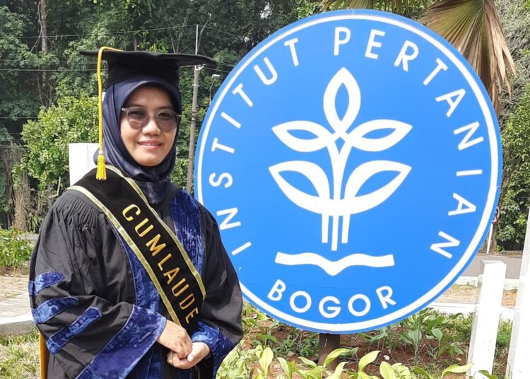 Doktor Lulusan Terbaik dan Tercepat dari BSIP Kementan