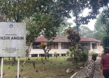 Museum Situs Pasir Angin Leuwiliang Simpan Koleksi Benda Bersejarah Hingga Topeng Emas