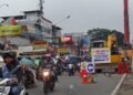 Jalan Raya Tajur Terjadi ‘Bottleneck’, Dishub Turunkan Personel Urai Kemacetan