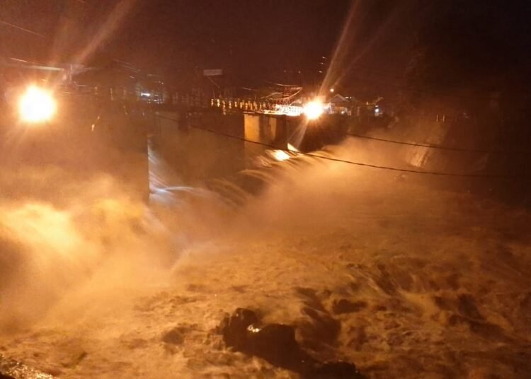 Waspada! Bendung Katulampa Status Siaga 2