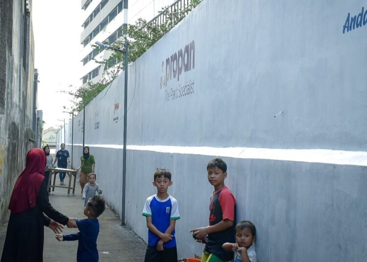 Warga Tajur Sulap Tembok 130 Meter Jadi Daya Tarik Wisata