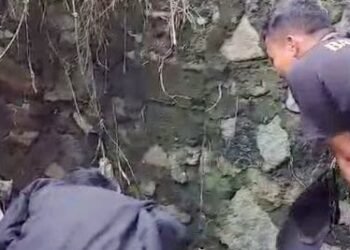 Tim SAR Temukan Rompi yang Diduga Milik Korban Hanyut di Gorong-gorong