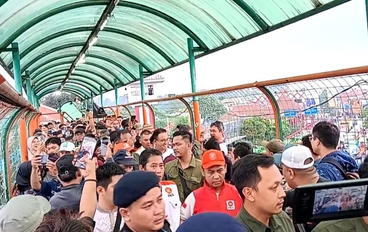Datang ke Kota Hujan, Anies Baswedan Santap Kuliner Khas Bogor Hingga Pulang Naik Kereta