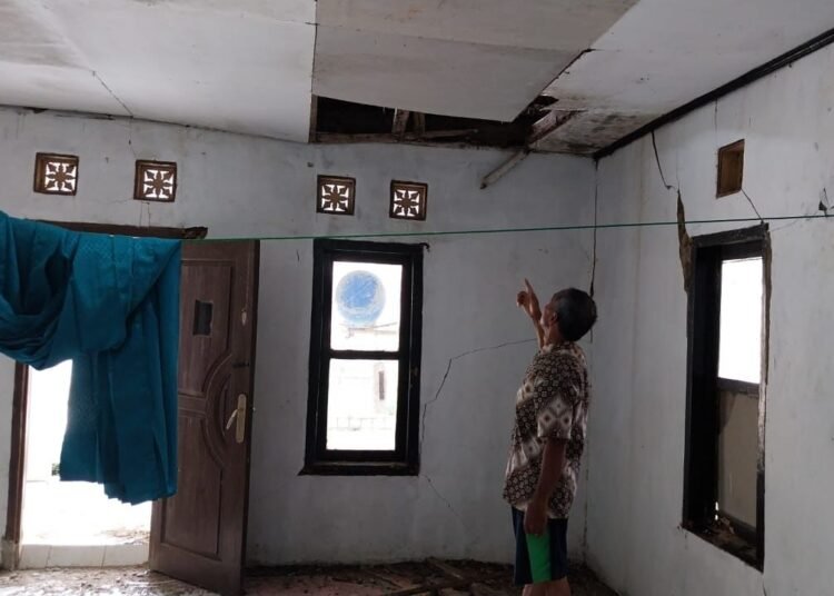 Gempa Bumi, Belasan Rumah di Pamijahan Rusak 52 Orang Diungsikan