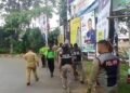 Langgar Aturan, APK di Pohon-Tiang Dicopot Petugas Gabungan di Kota Bogor